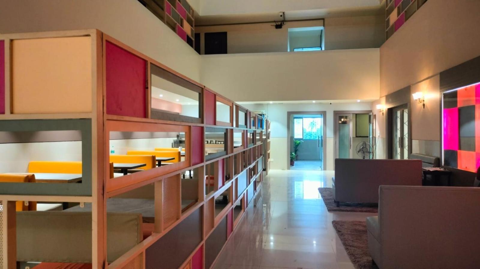 Hotel Sai Nidhi Supreme Navi Mumbai Esterno foto