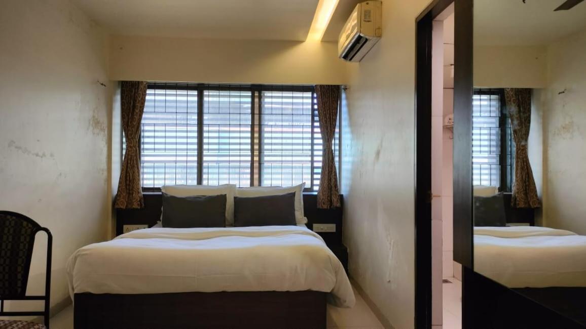 Hotel Sai Nidhi Supreme Navi Mumbai Esterno foto