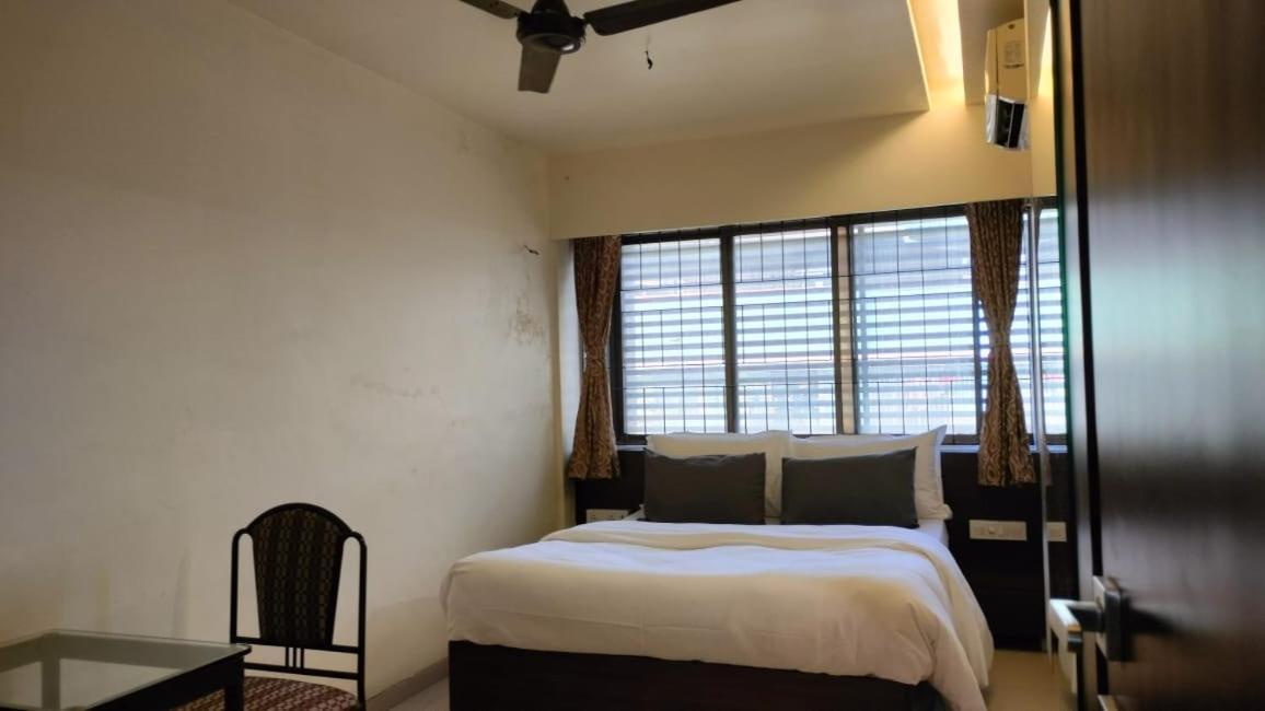 Hotel Sai Nidhi Supreme Navi Mumbai Esterno foto